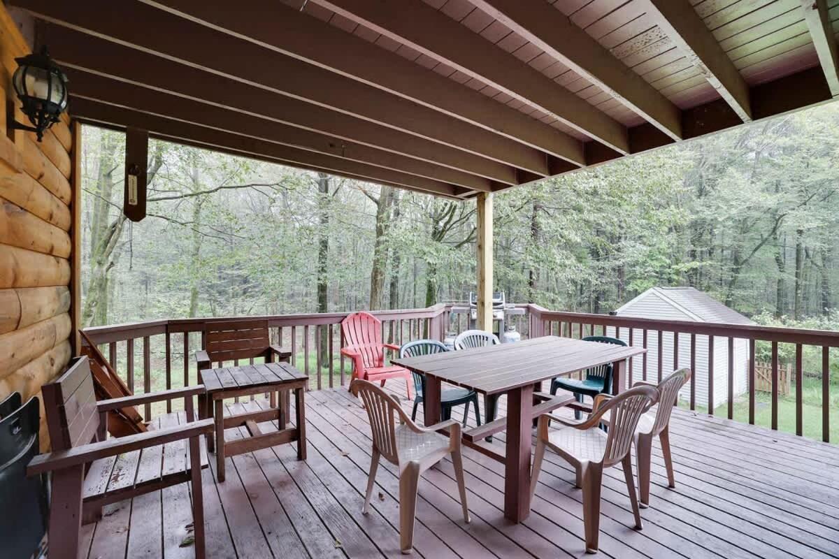 Relax In Blakeslee - Spacious 5Br Home With Bbq Bagian luar foto