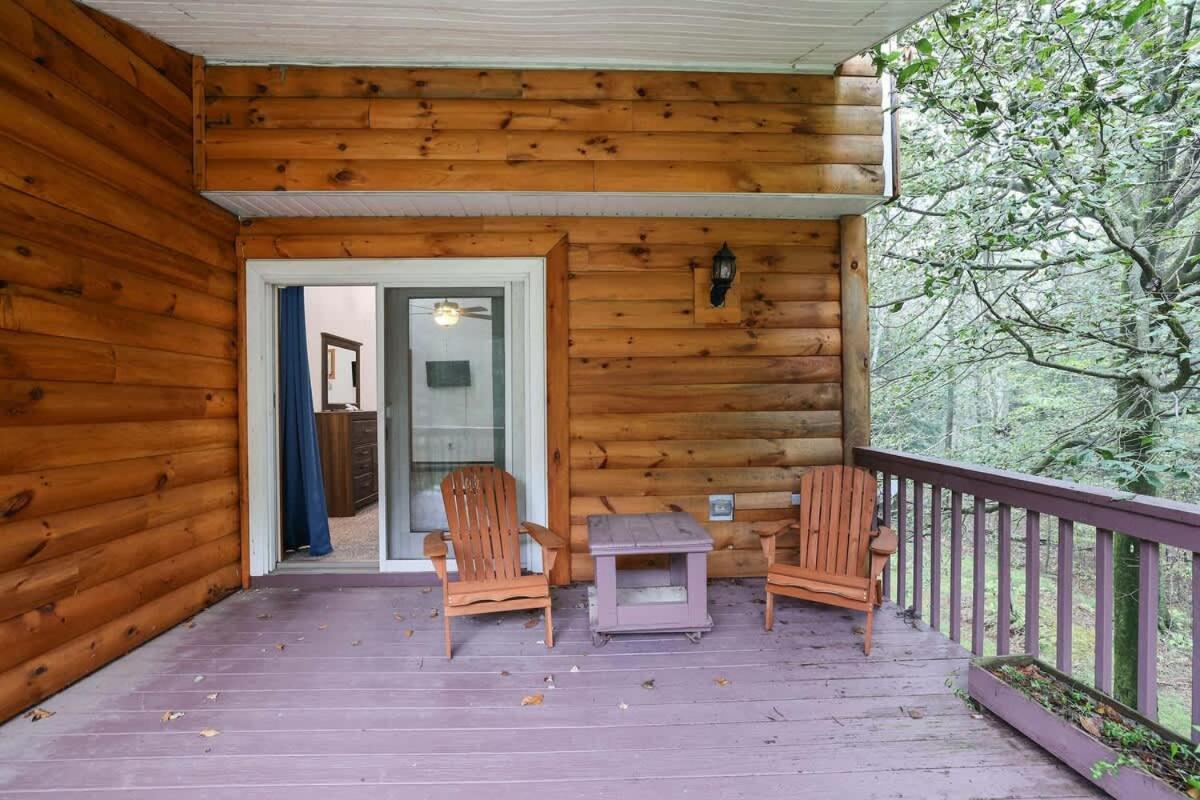 Relax In Blakeslee - Spacious 5Br Home With Bbq Bagian luar foto